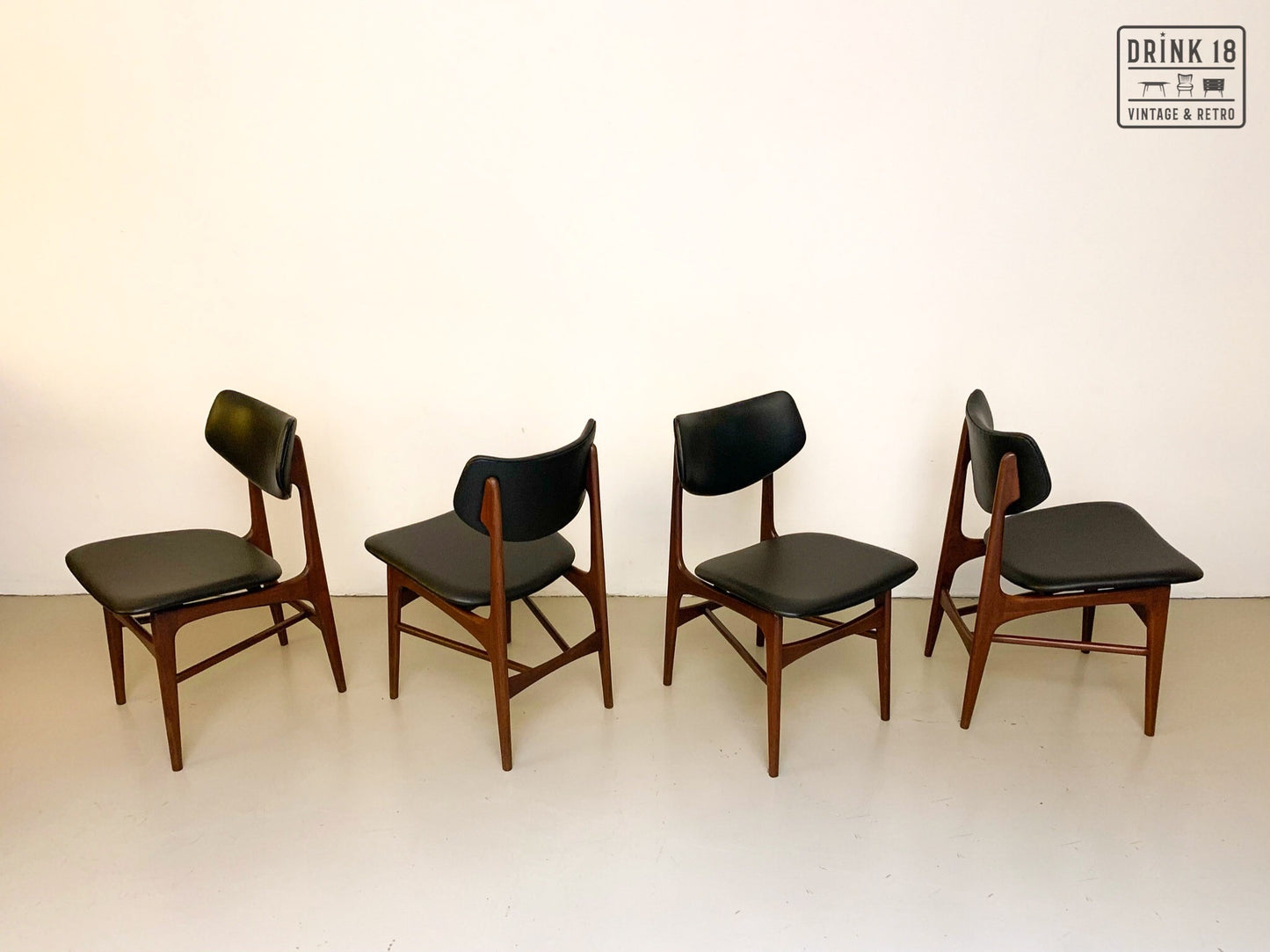 Zes vintage Hamar stoelen - Louis van Teeffelen