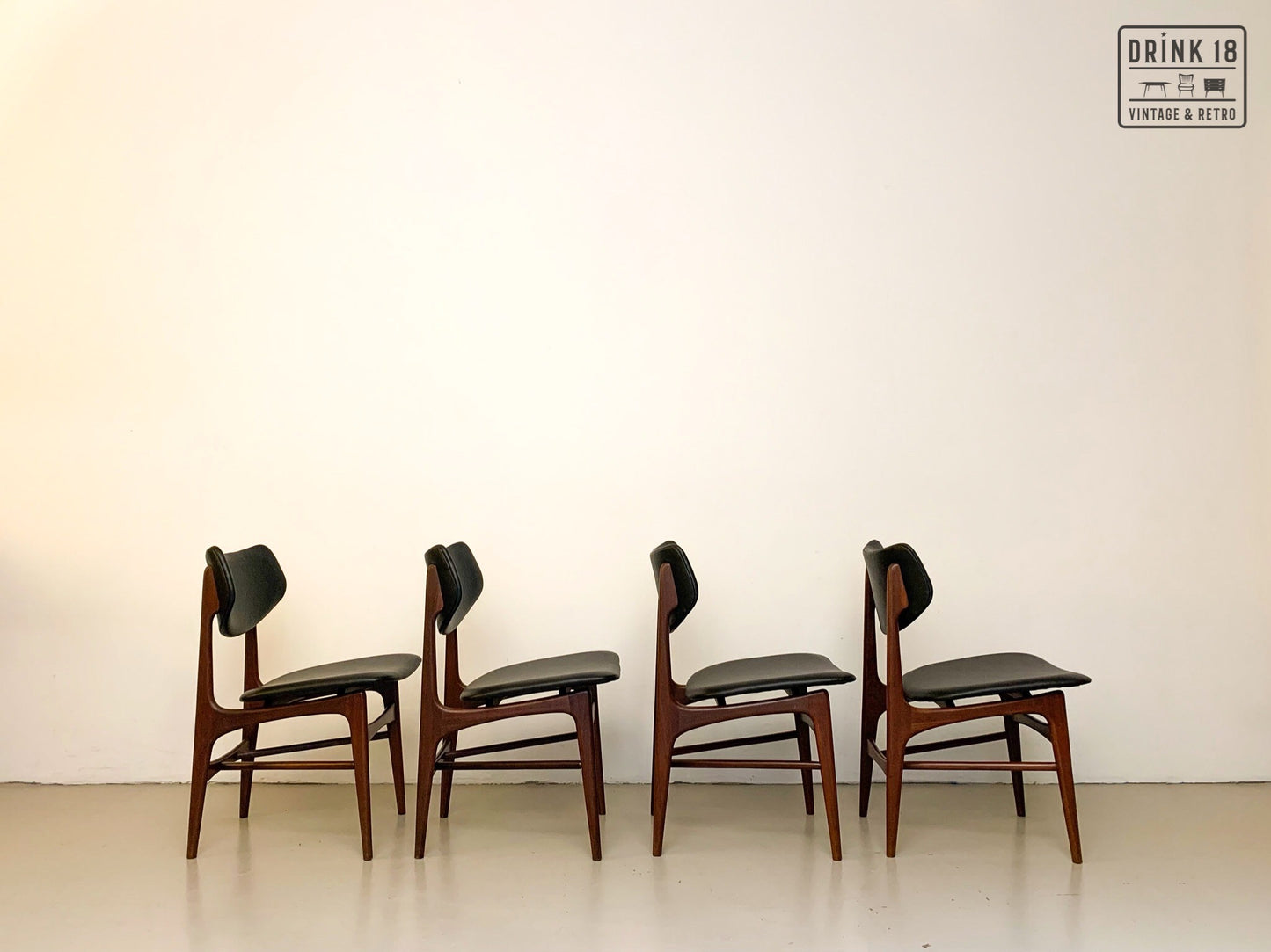 Zes vintage Hamar stoelen - Louis van Teeffelen