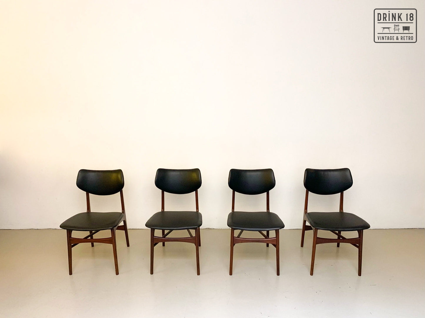 Zes vintage Hamar stoelen - Louis van Teeffelen