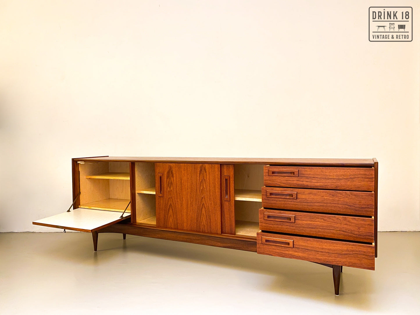 Sideboard - Louis Van Teeffelen