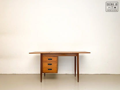 Drop-leaf bureau - Arne Vodder