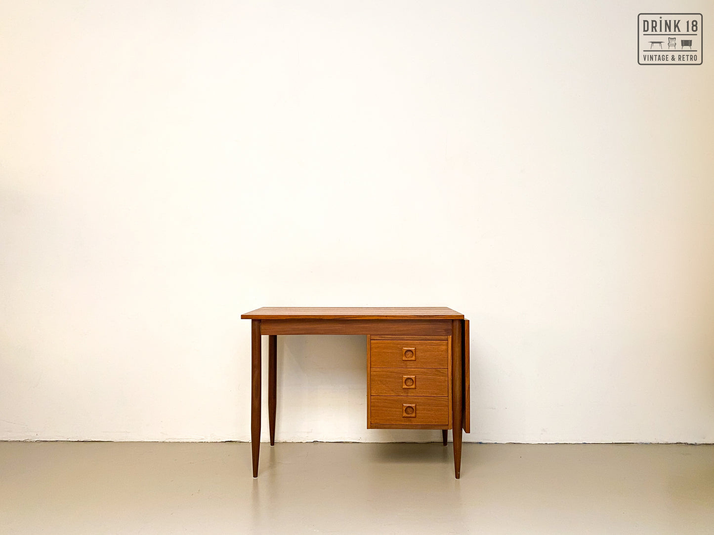 Drop-leaf bureau - Arne Vodder
