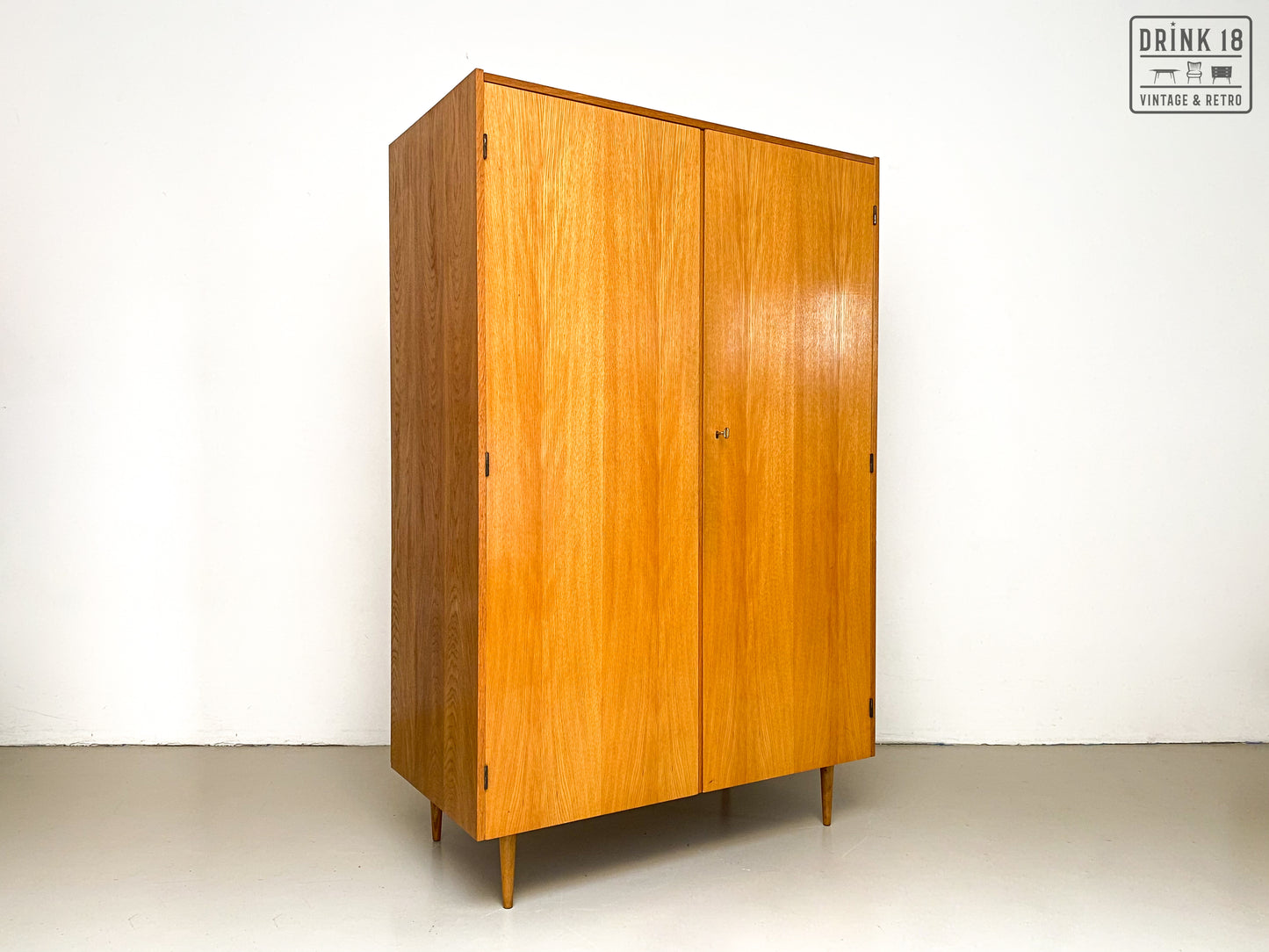 Vintage - Kleerkast light