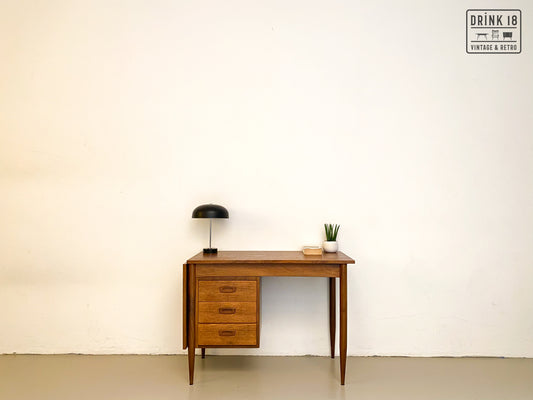 Drop-leaf bureau - Arne Vodder
