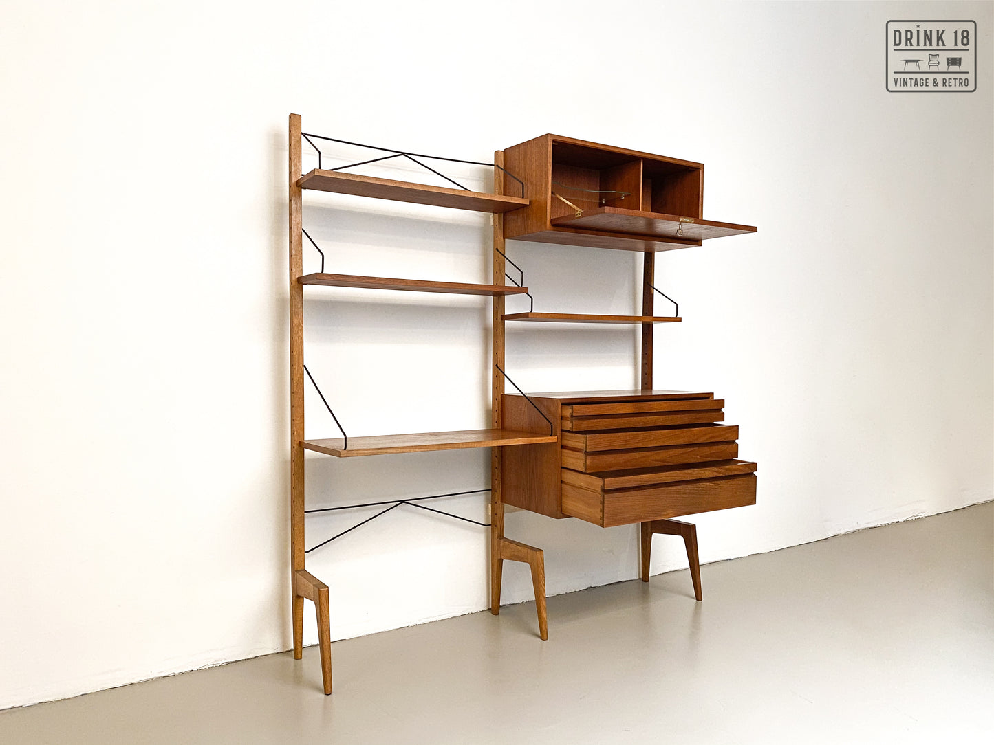 Poul Cadovius - Wandsysteem #2