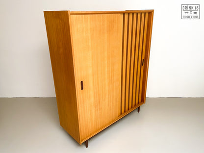 Vintage - Kleerkast met schuifdeuren