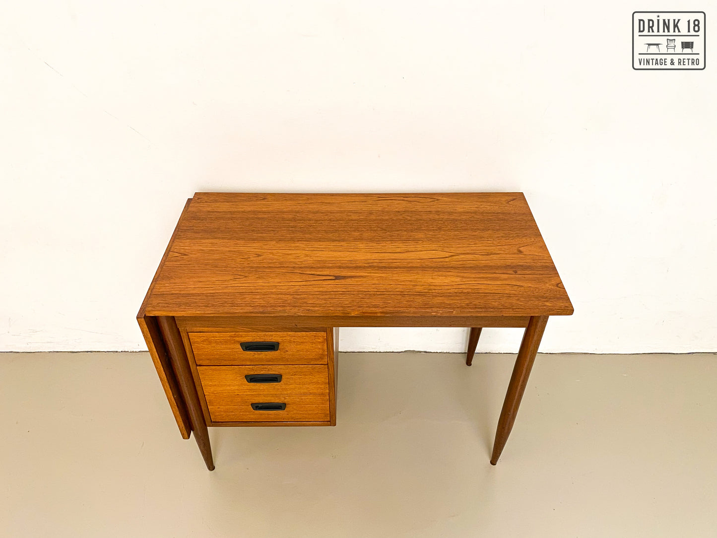 Drop-leaf bureau - Arne Vodder