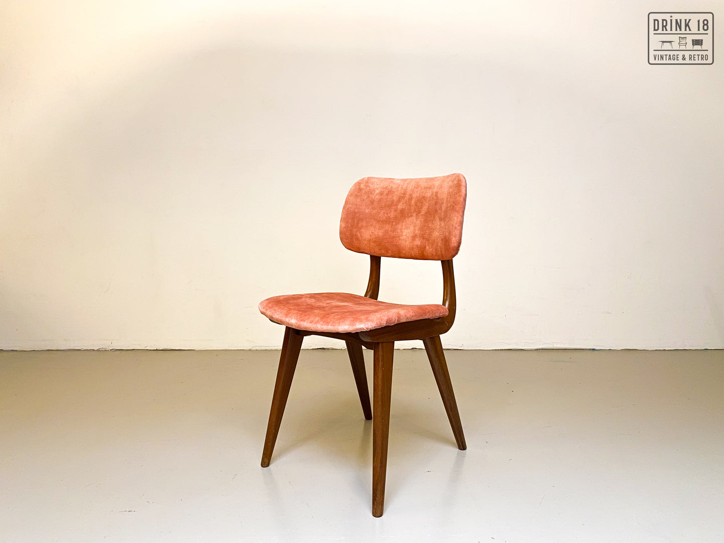 Zes vintage eetkamerstoelen - Louis van Teeffelen