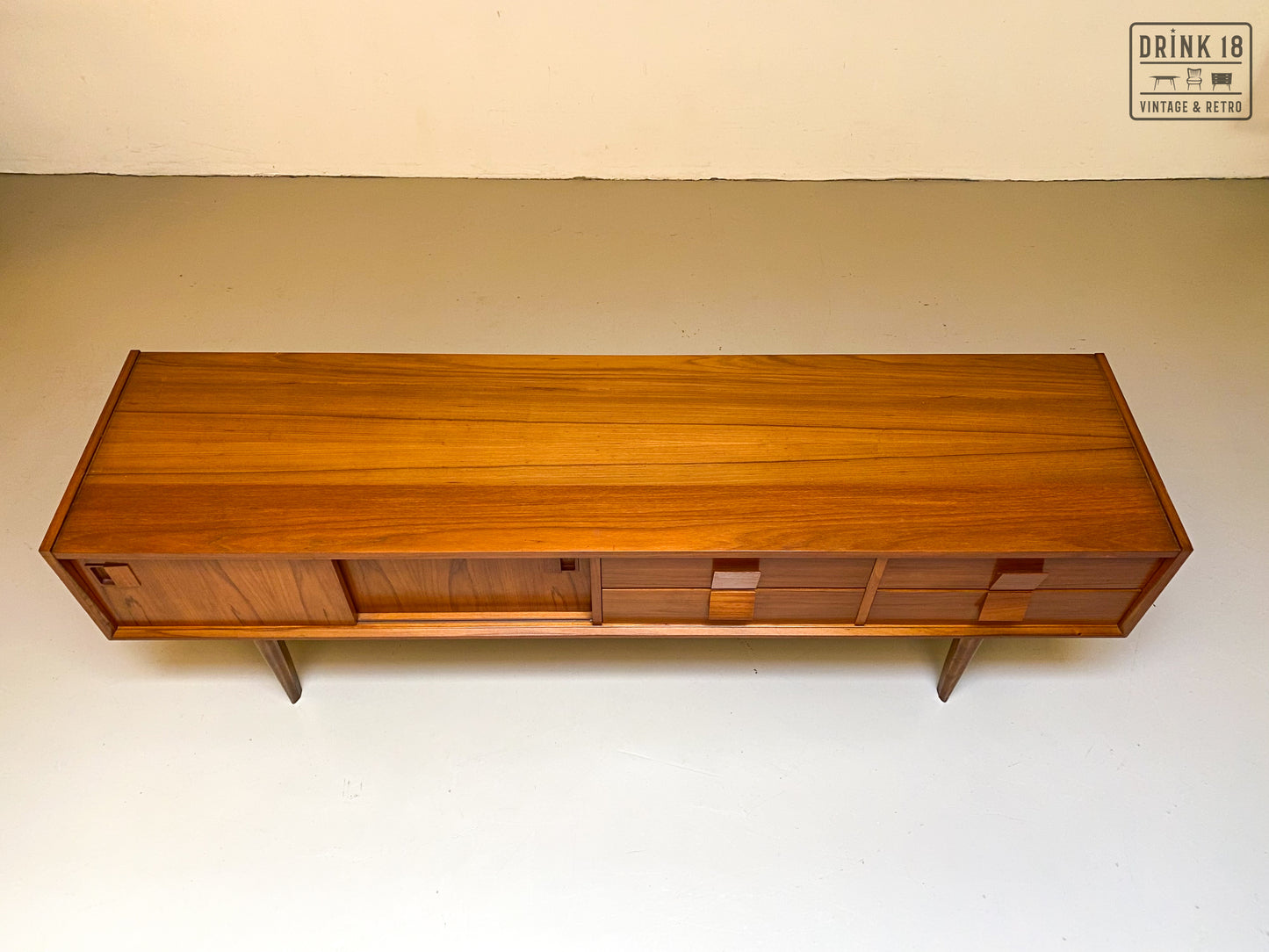Vintage - Sideboard #7