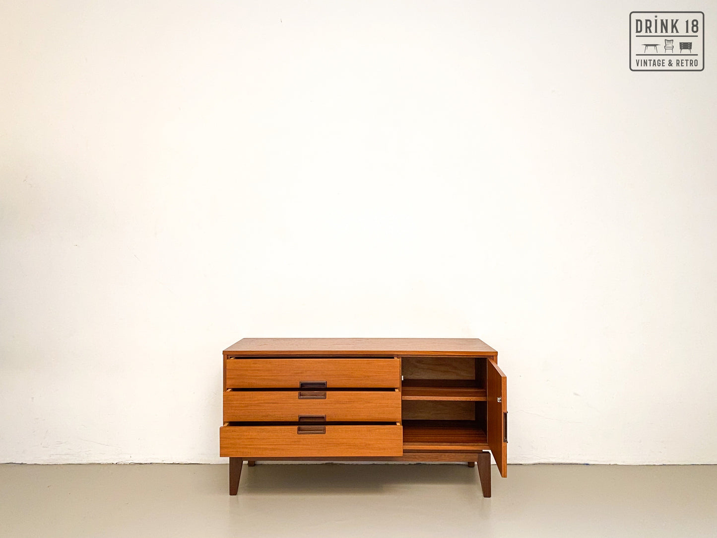 Vintage Design - TV Meubel/Wandkastje