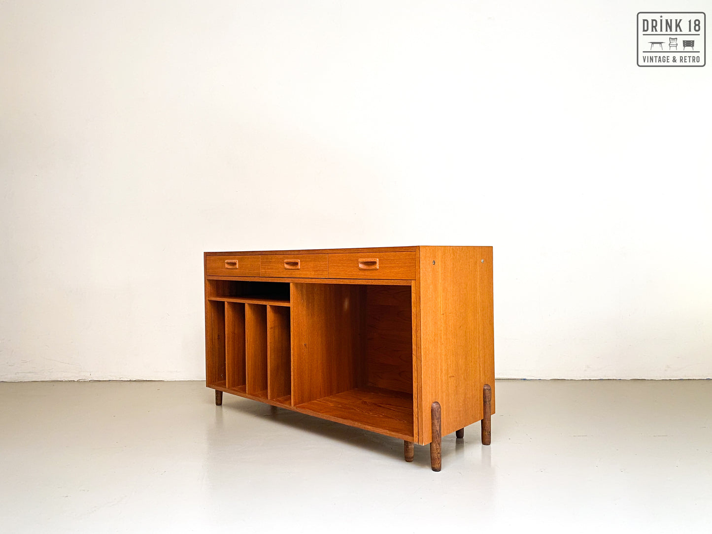 Vintage - Bureau / Wandmeubel