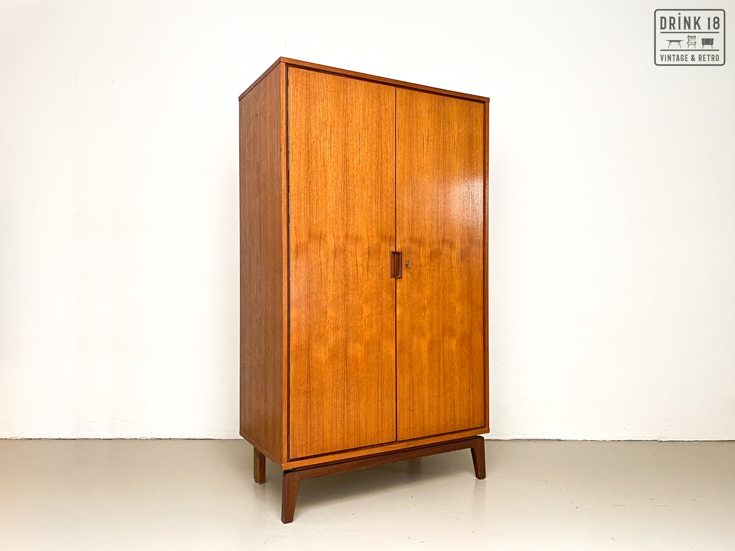 Vintage - Kleerkast #1