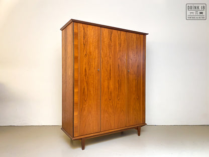 Vintage kleerkast - Louis Van Teeffelen