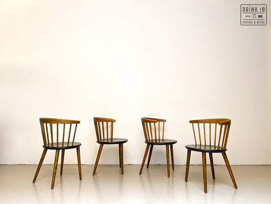 Vier Spijlenstoelen - Nesto Pastoe