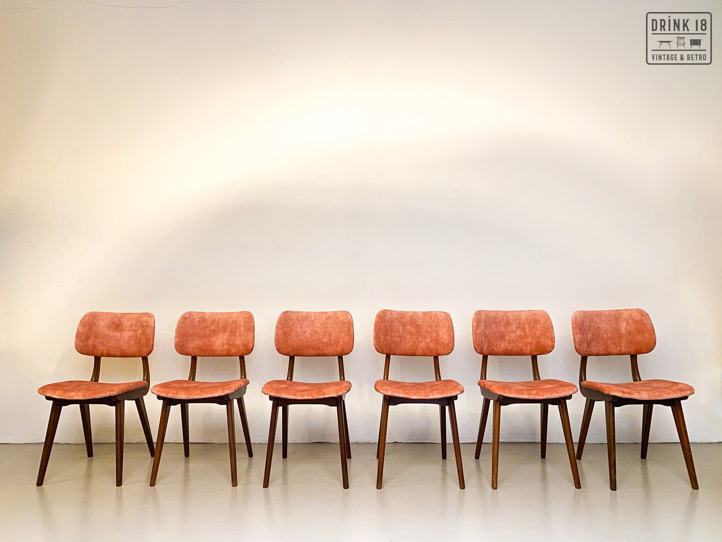 Zes vintage eetkamerstoelen - Louis van Teeffelen