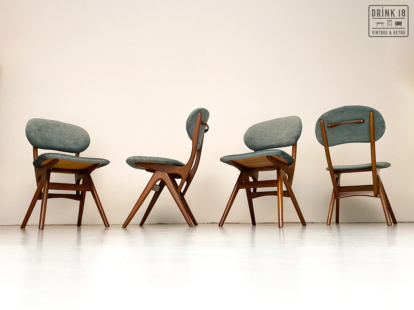 Vier vintage eetkamerstoelen (Eden) - Louis van Teeffelen