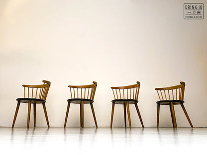 Vier Spijlenstoelen - Nesto Pastoe