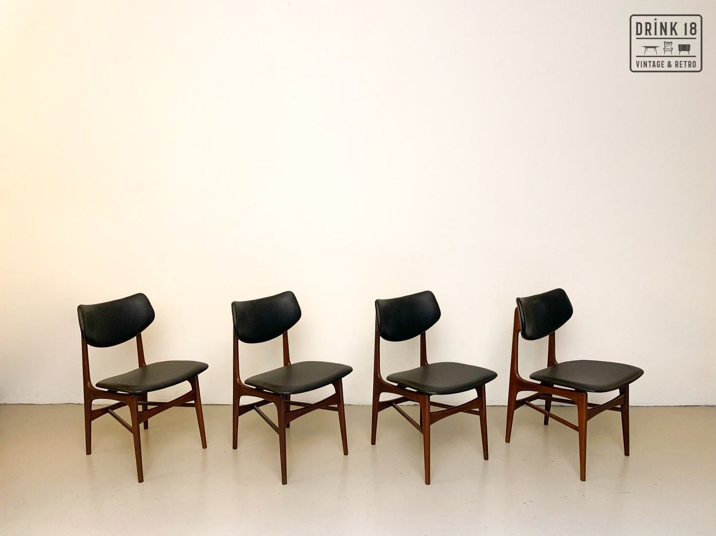 Zes vintage Hamar stoelen - Louis van Teeffelen