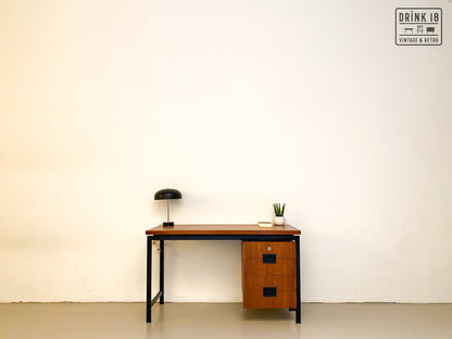 Bureau EH01 (JS) - C.B. voor Pastoe