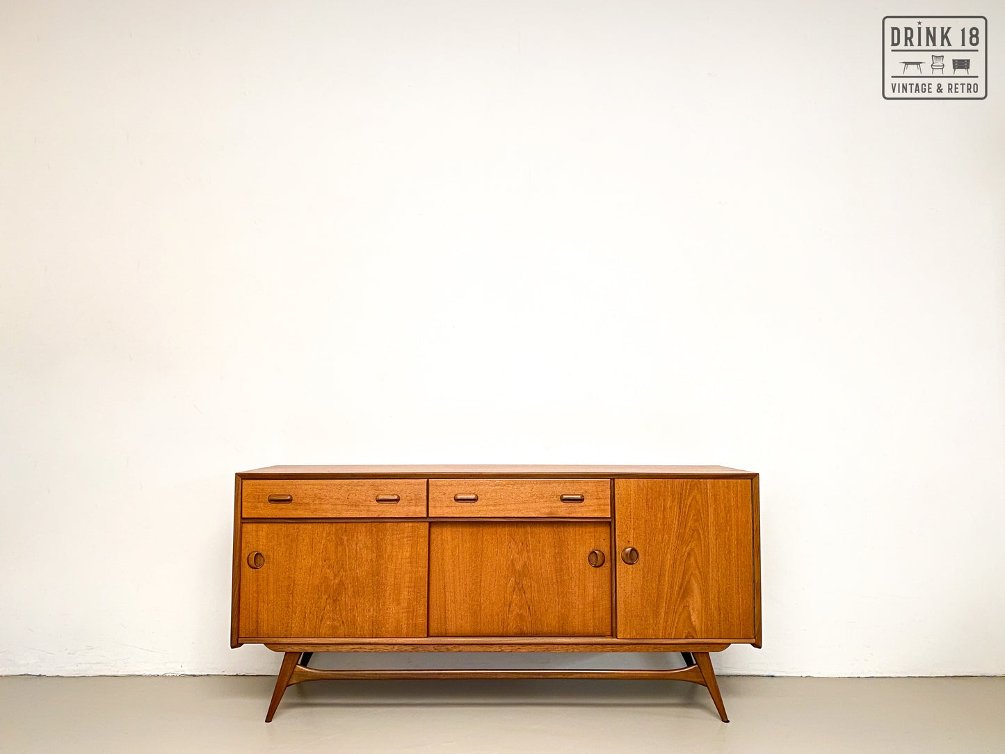 Sideboard - Louis Van Teeffelen