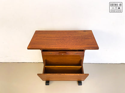 Vintage - Magazine bijzettafel