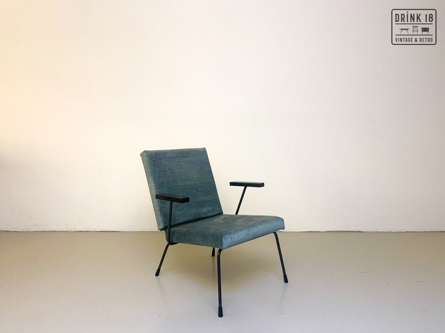 Easy chair 1407 - Gispen door Wim Rietveld