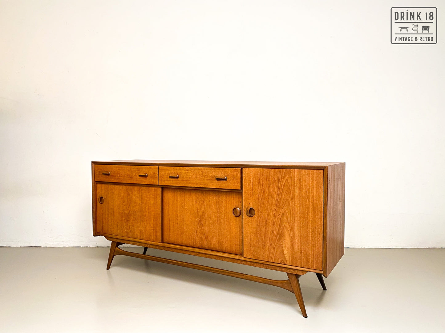 Sideboard - Louis Van Teeffelen