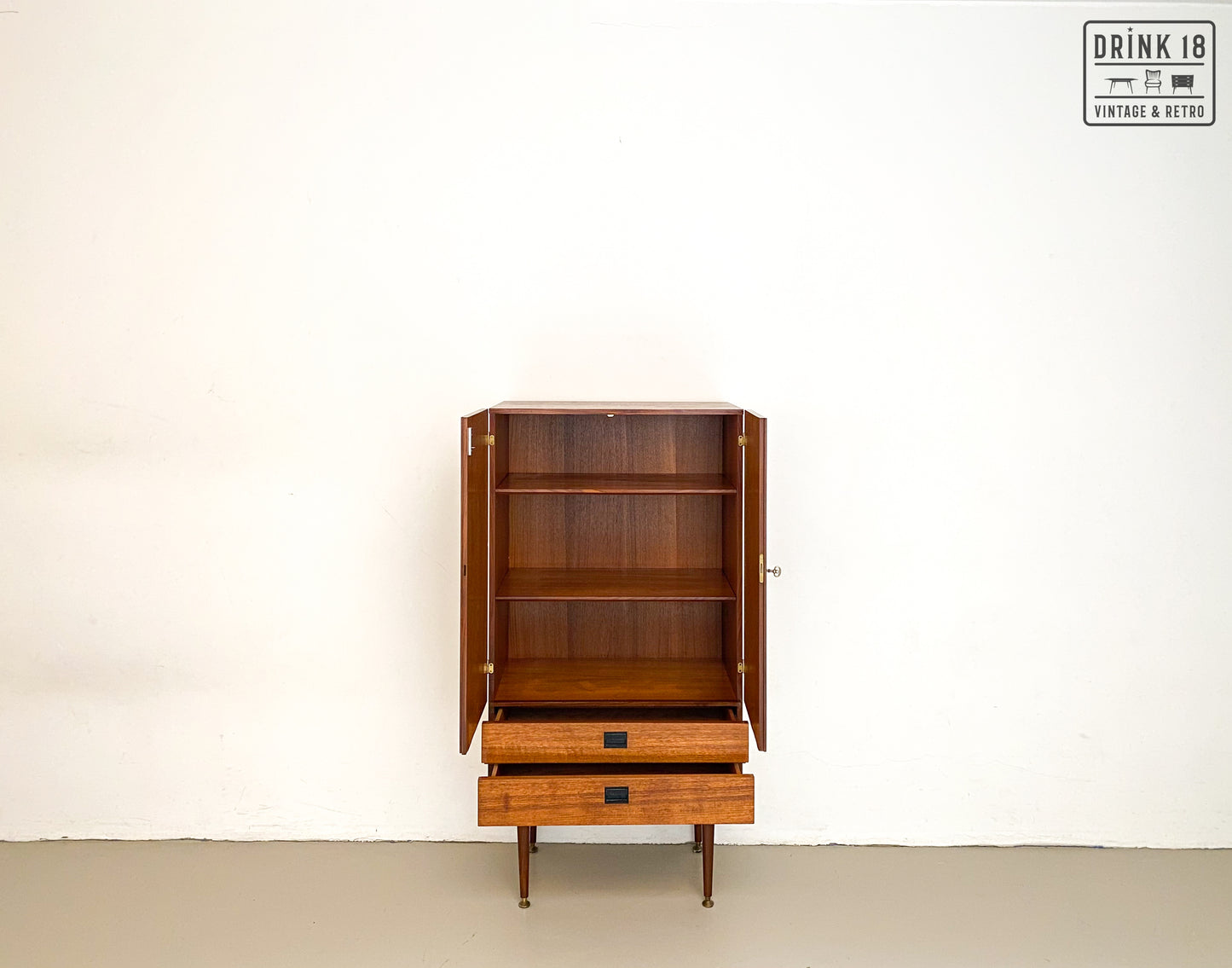 Vintage - Hoge Wandmeubel #7