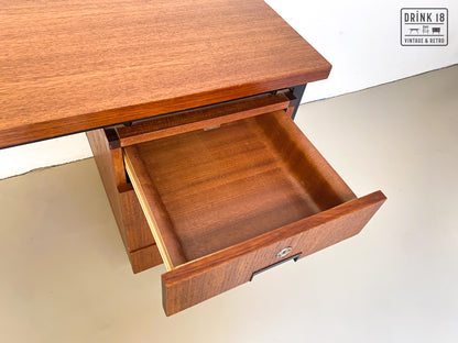 Bureau EH01 (JS) - C.B. voor Pastoe