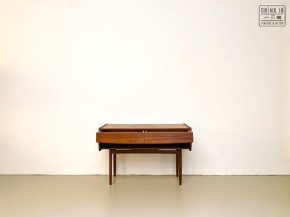 Tv / Wandmeubel -  Louis Van Teeffelen