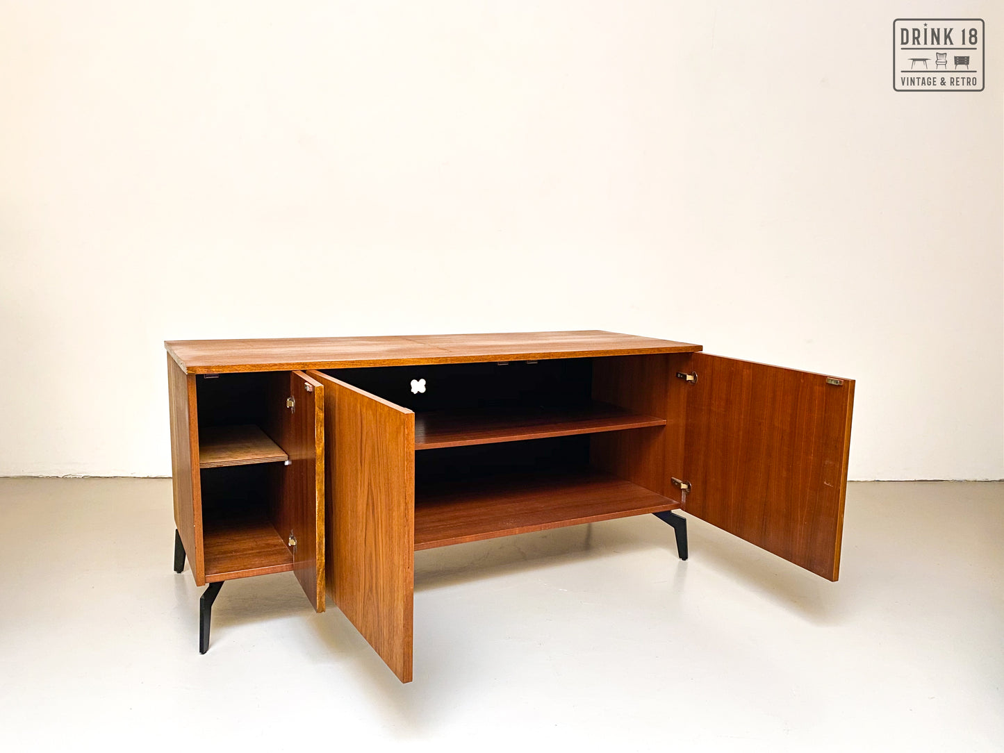 Vintage - Tv Meubel #1