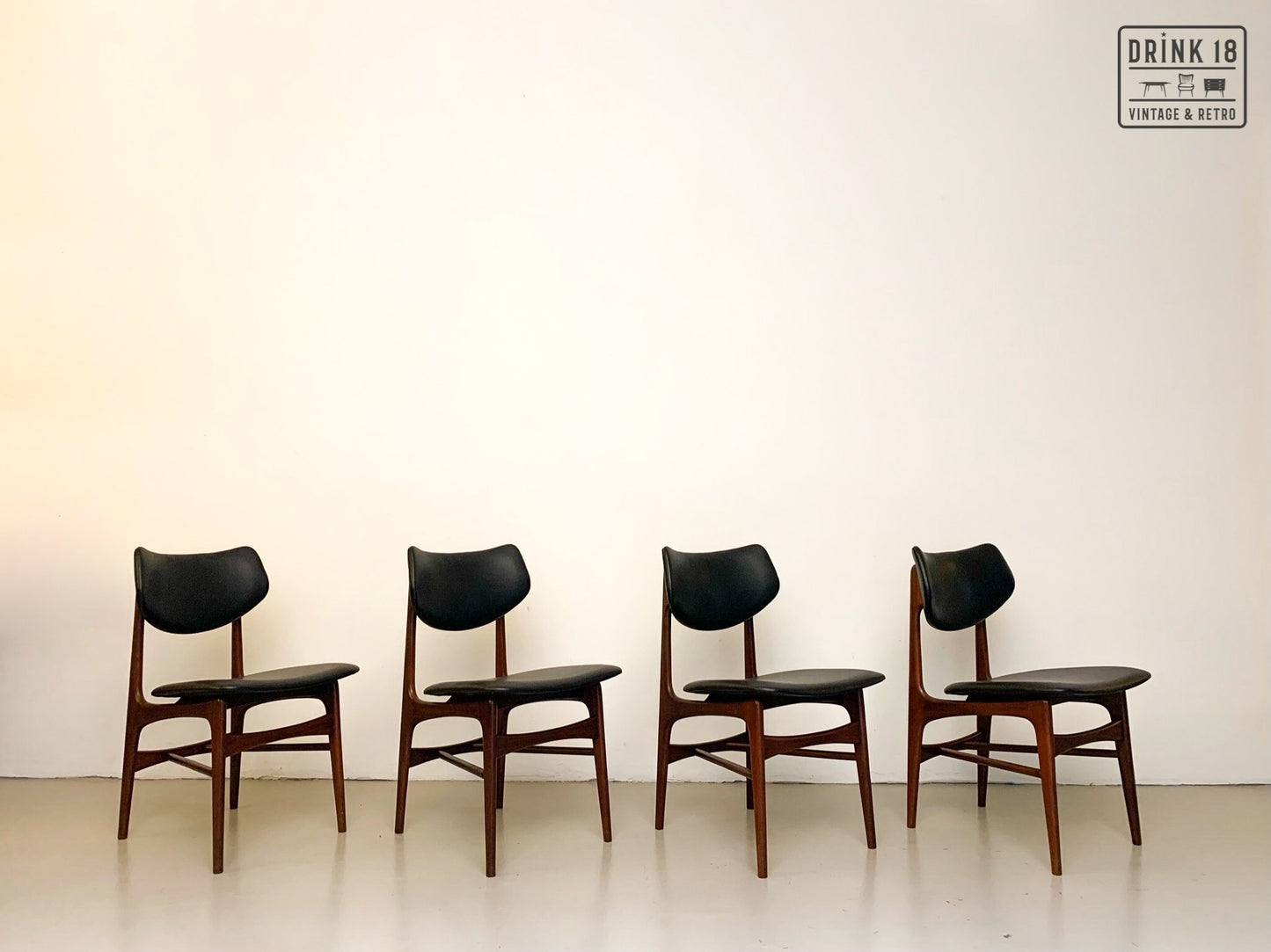 Zes vintage Hamar stoelen - Louis van Teeffelen