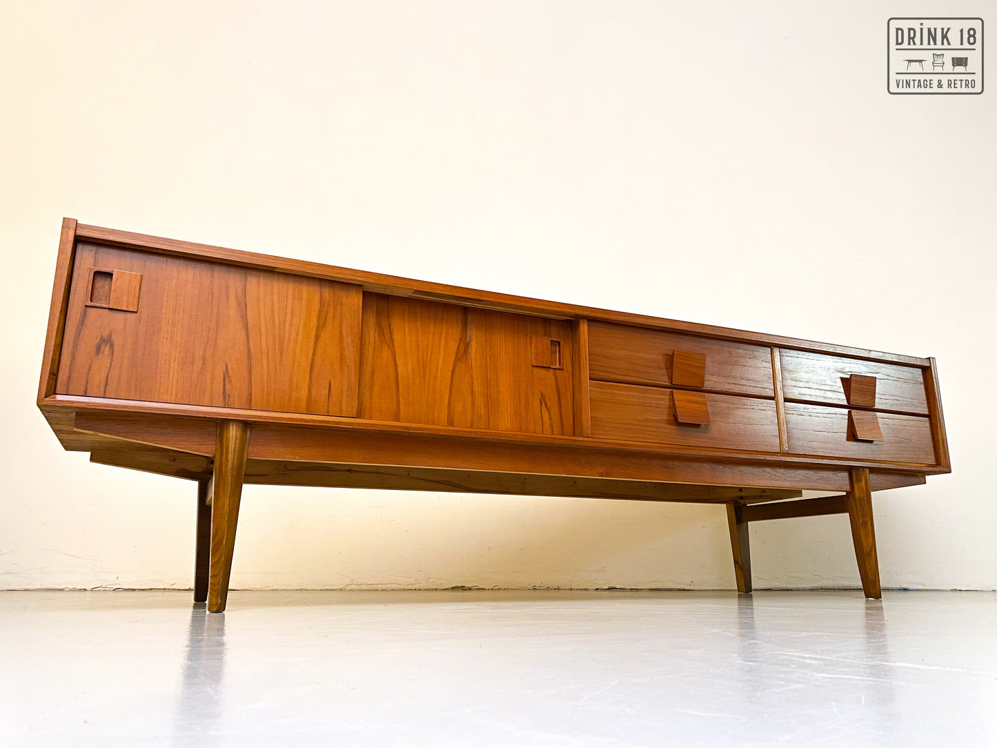 Vintage - Sideboard #7