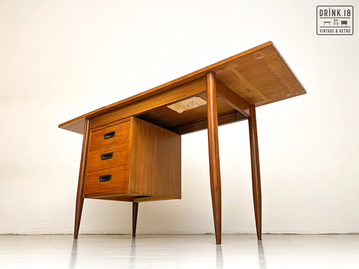 Drop-leaf bureau - Arne Vodder