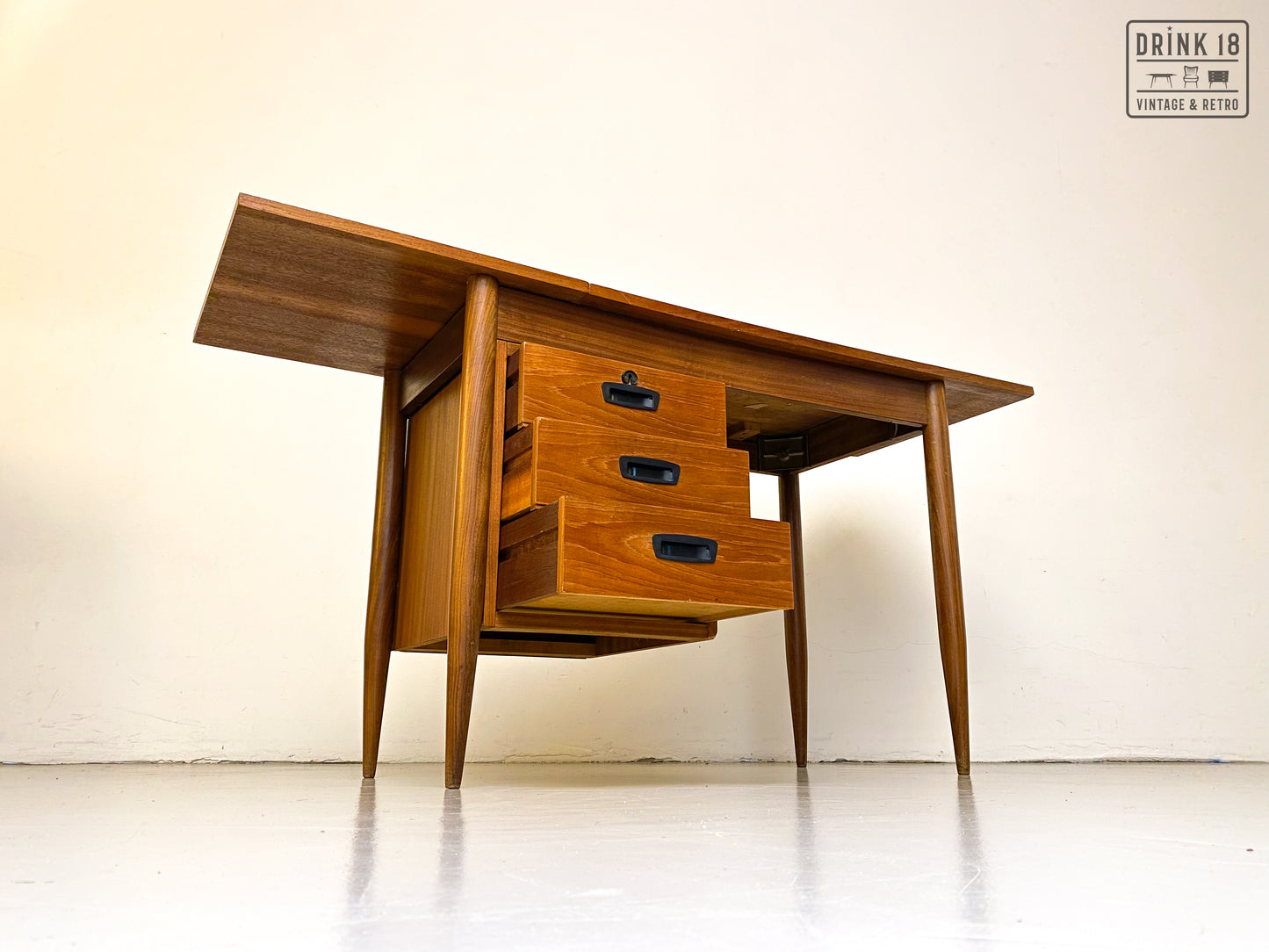 Bureau #1 - Arne Vodder