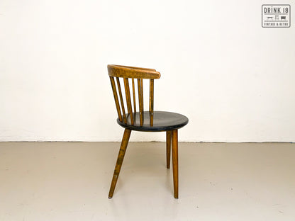 Vier Spijlenstoelen - Nesto Pastoe