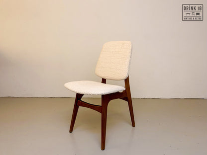 Zes vintage eetkamerstoelen - Louis van Teeffelen