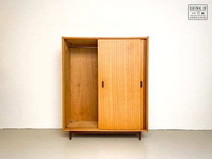 Vintage - Kleerkast met schuifdeuren