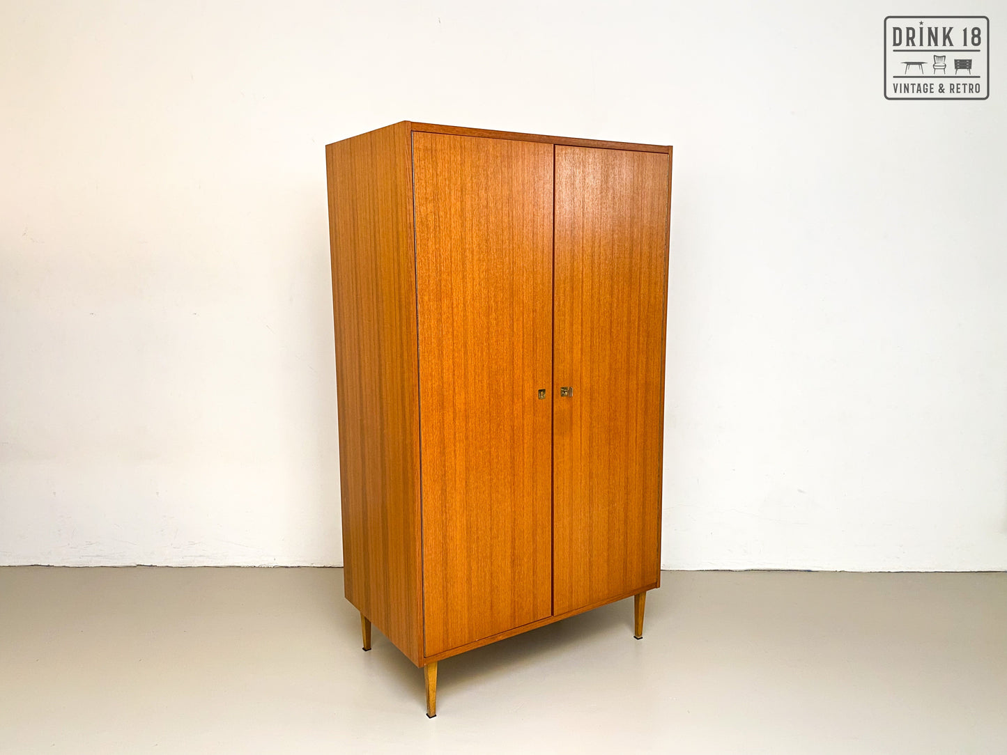 Vintage - Kleerkast light