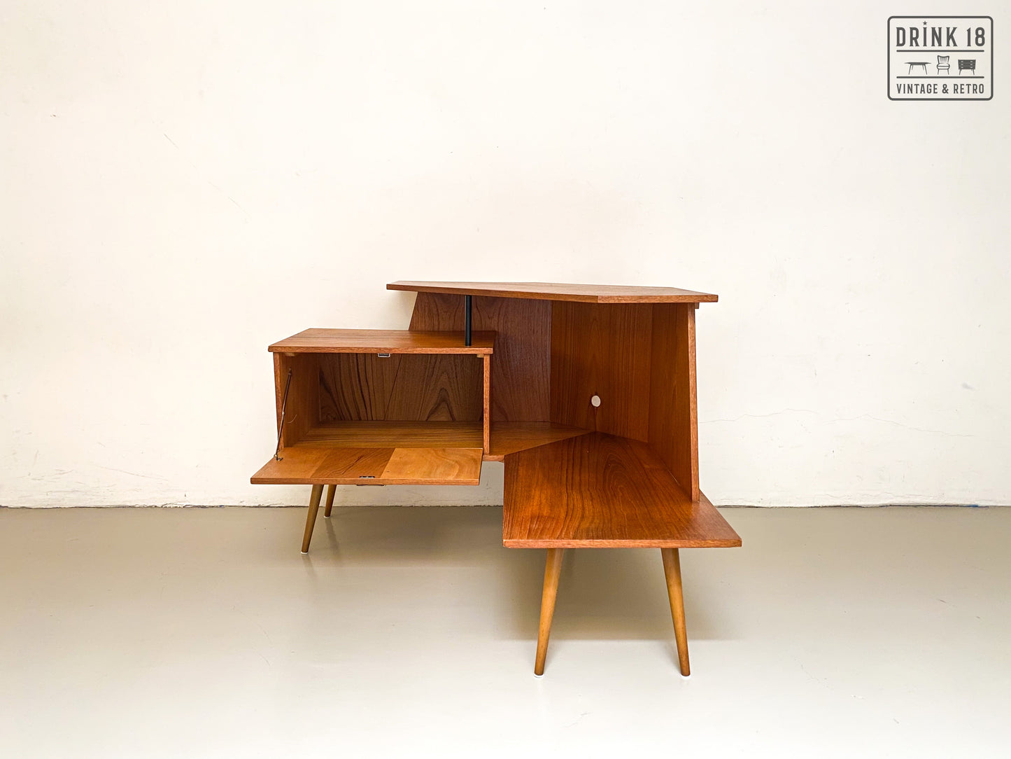 Vintage Design - TV Meubel/Hoekkast