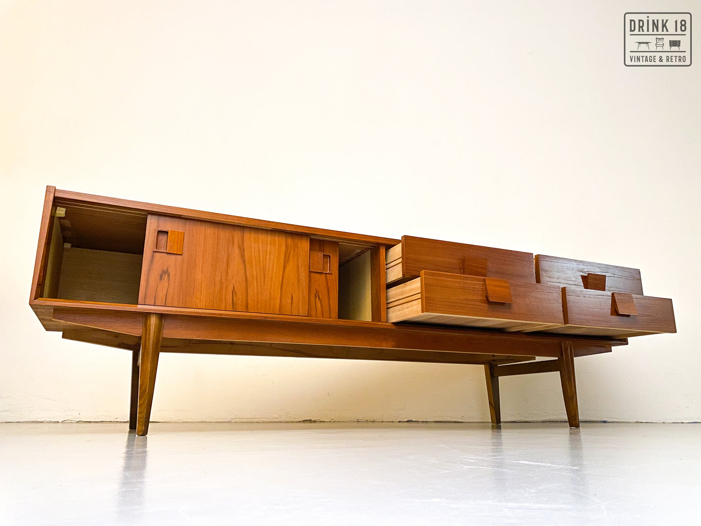 Vintage - Sideboard #7