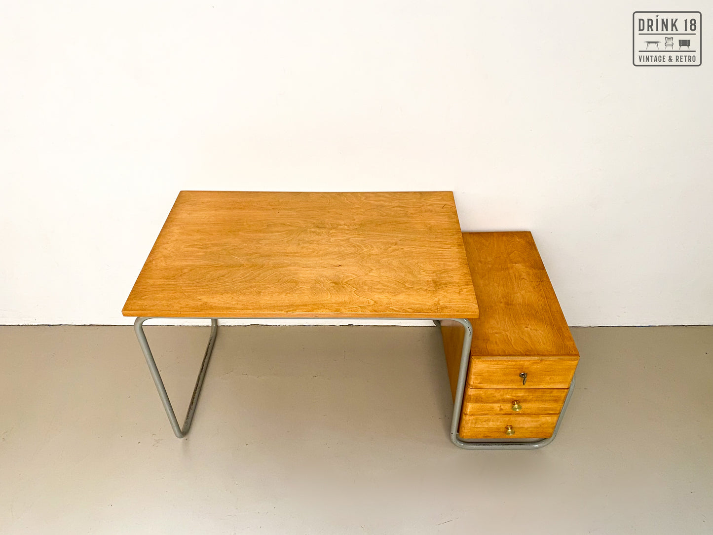 Vintage - Bauhaus stijl bureau