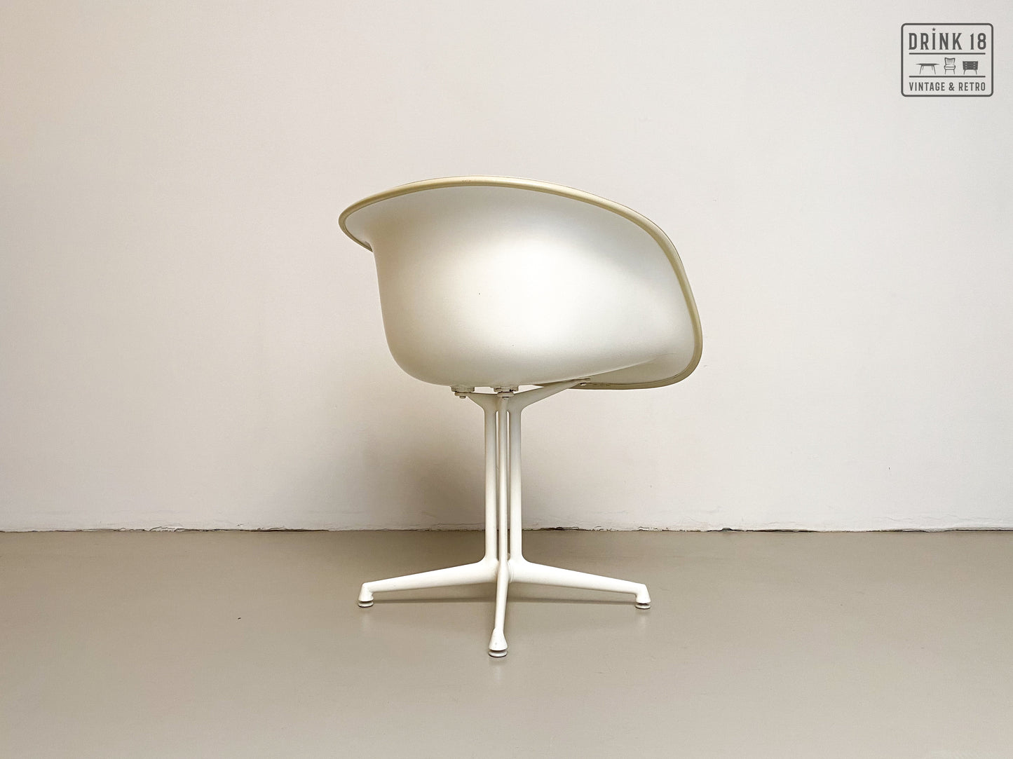Shell La Fonda stoelen - Charles & Ray Eames voor Herman Miller
