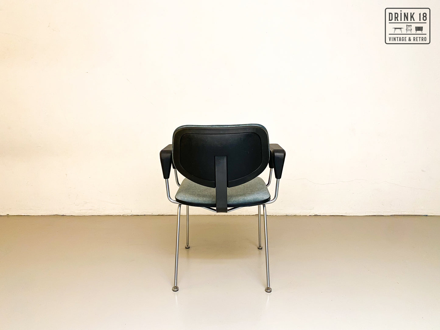 Vintage stoelen (Eden) - Gispen door Wim Rietveld