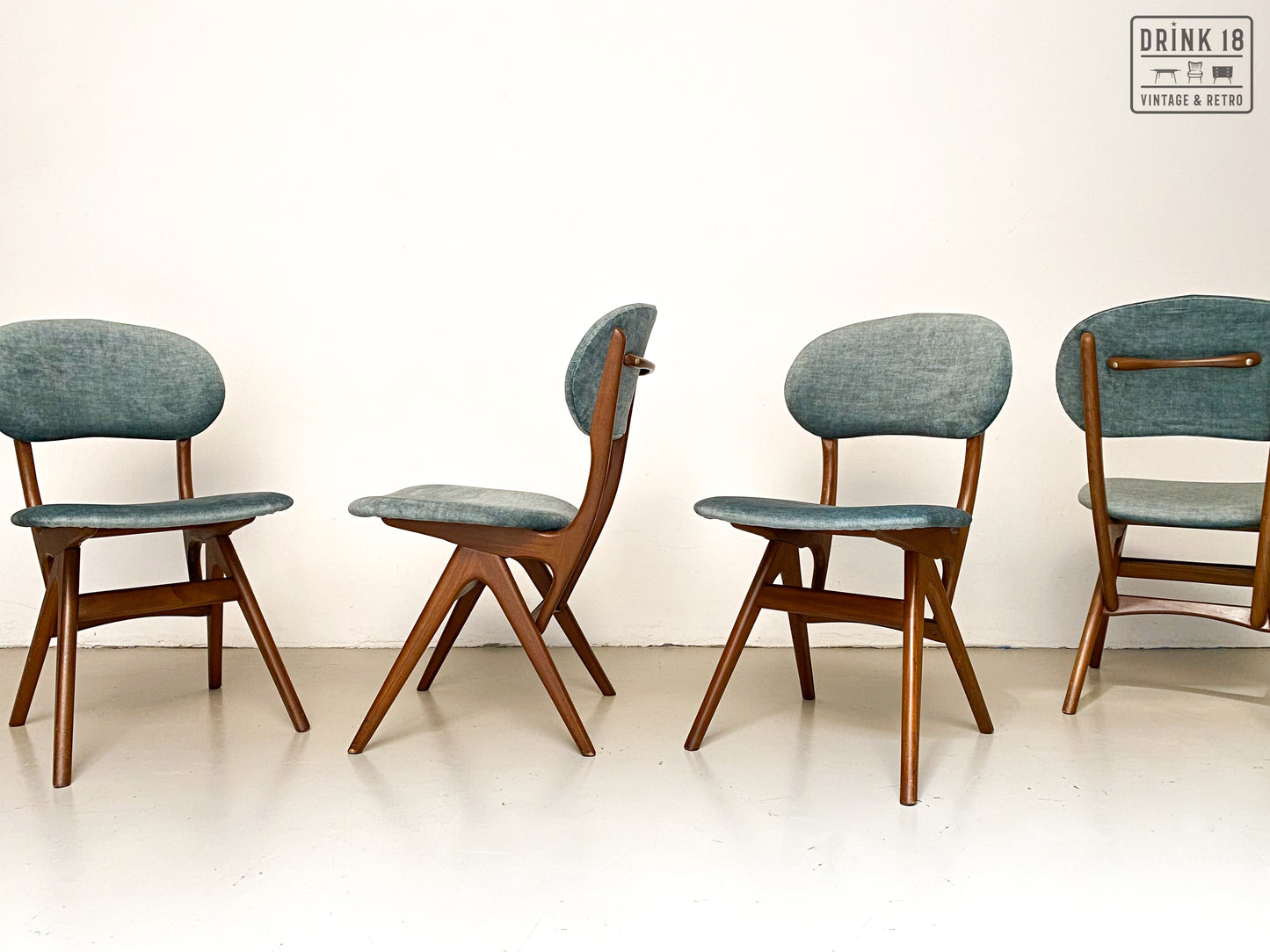 Vier vintage eetkamerstoelen (Eden) - Louis van Teeffelen
