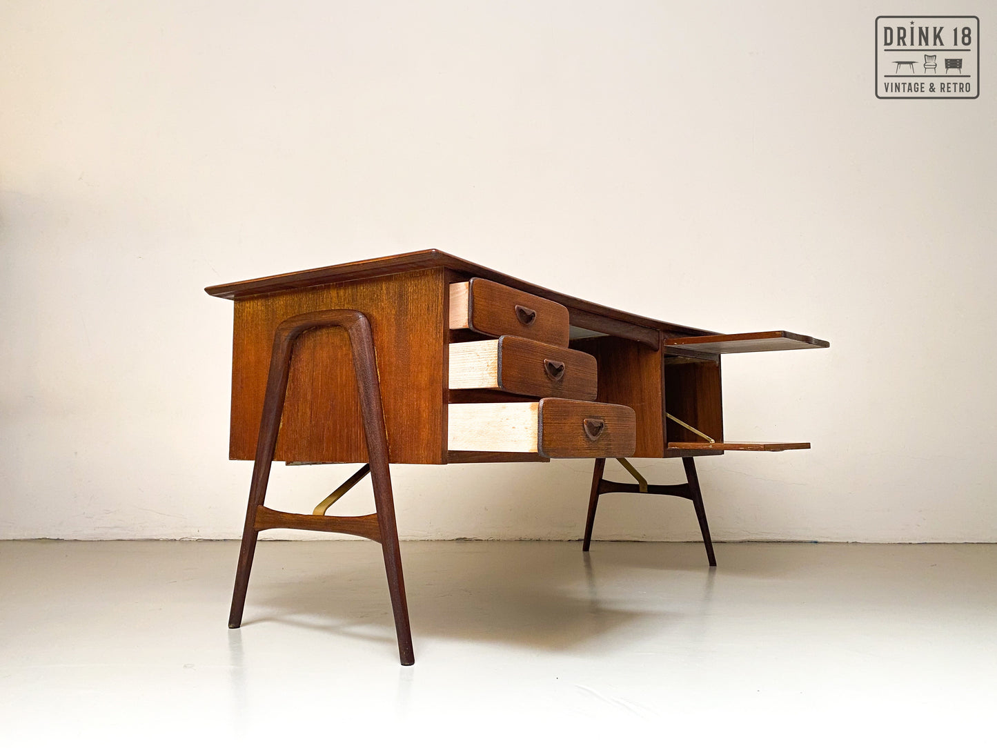 Boomerang XL Bureau met stoel - Louis van Teeffelen