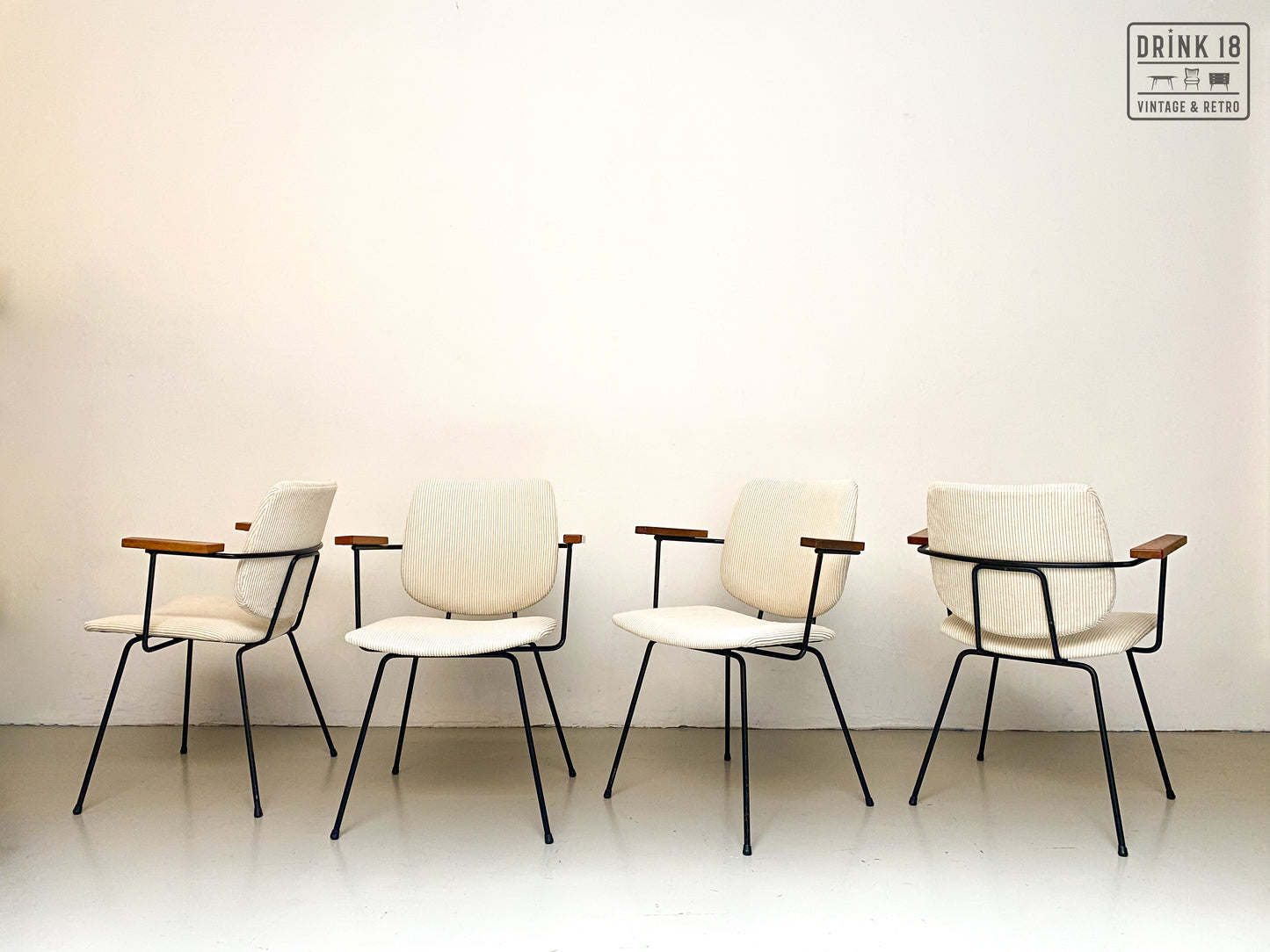 Vier Kembo Eetkamerstoelen - Wim Rietveld