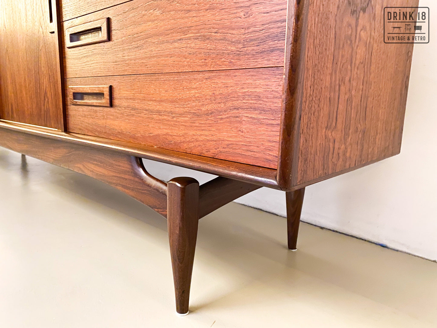 Sideboard - Louis Van Teeffelen