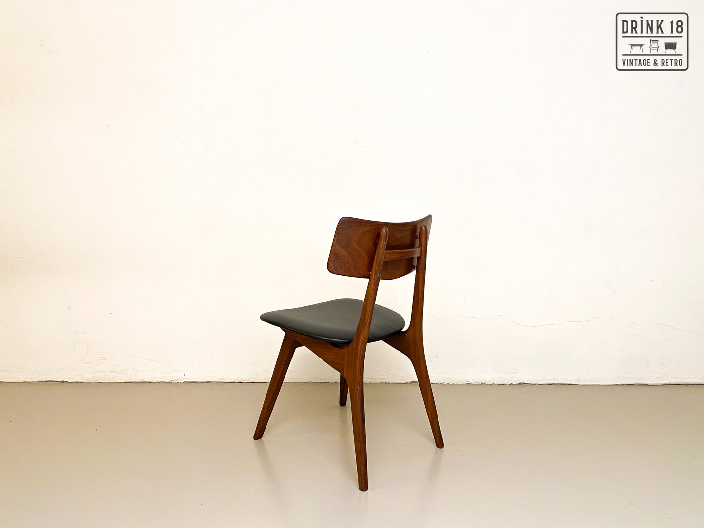 Vier Stravanger stoelen - Louis van Teeffelen