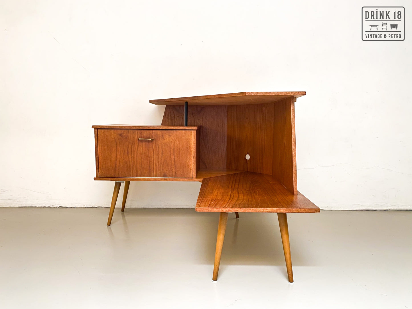 Vintage Design - TV Meubel/Hoekkast